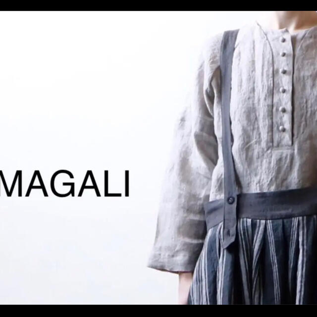 タグ付き美品　magali/マガリ　リネンブラウス　フラックス色レディース