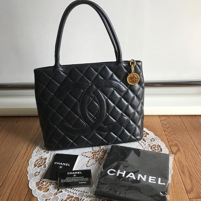 CHANEL復刻トートバック　ブラック　キャビアスキン　ゴールド金具