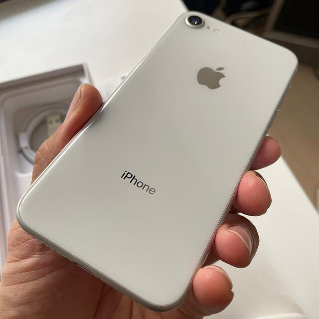 Apple(アップル)のIphone8(アイフォン8) フールセット、アクセサリー未使用新品SIMフリー スマホ/家電/カメラのスマートフォン/携帯電話(スマートフォン本体)の商品写真