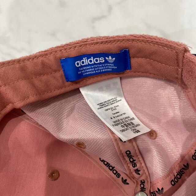 adidas(アディダス)のアディダス　レディース　キャップ　ピンク レディースの帽子(キャップ)の商品写真