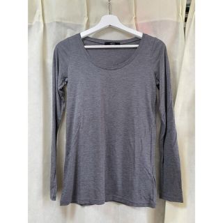 アズールバイマウジー(AZUL by moussy)の【美品】AZUL  シンプルカットソー(カットソー(長袖/七分))