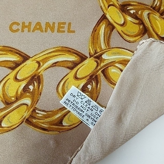 CHANEL(シャネル)のCHANELシャネルスカーフ レディースのファッション小物(バンダナ/スカーフ)の商品写真