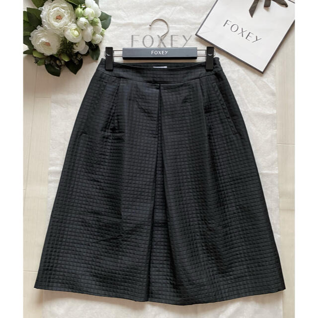 FOXEY(フォクシー)のFOXEY✨マトラッセ織スカート38 レディースのスカート(ひざ丈スカート)の商品写真
