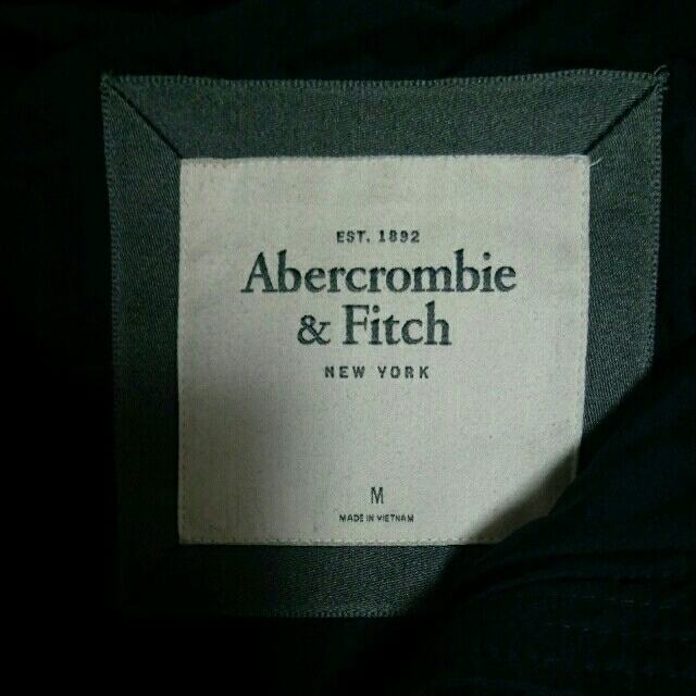 Abercrombie&Fitch(アバクロンビーアンドフィッチ)のアバクロンビー&フィッチ ダウン レディースのジャケット/アウター(ダウンコート)の商品写真