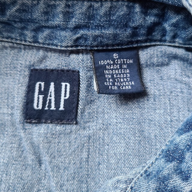 GAP(ギャップ)のGAP デニムシャツ レディースのトップス(シャツ/ブラウス(半袖/袖なし))の商品写真