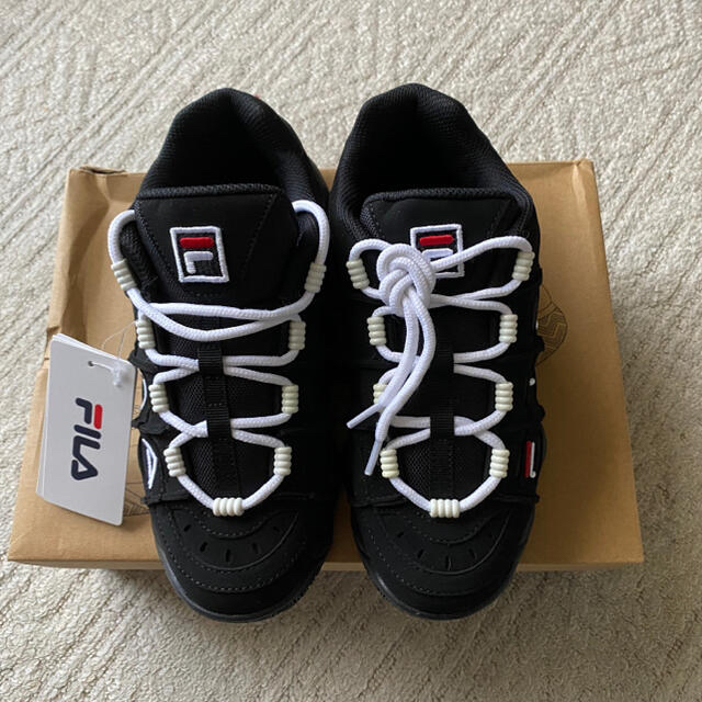 FILA スニーカー 未着用