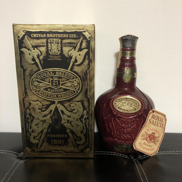 ロイヤルサルート21年赤陶器ボトル 古酒 - ウイスキー