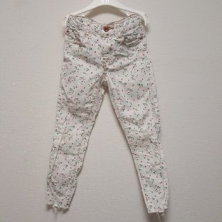 ザラキッズ(ZARA KIDS)のZARA　花柄　パンツ　デニム　ズボン　120 128　(パンツ/スパッツ)