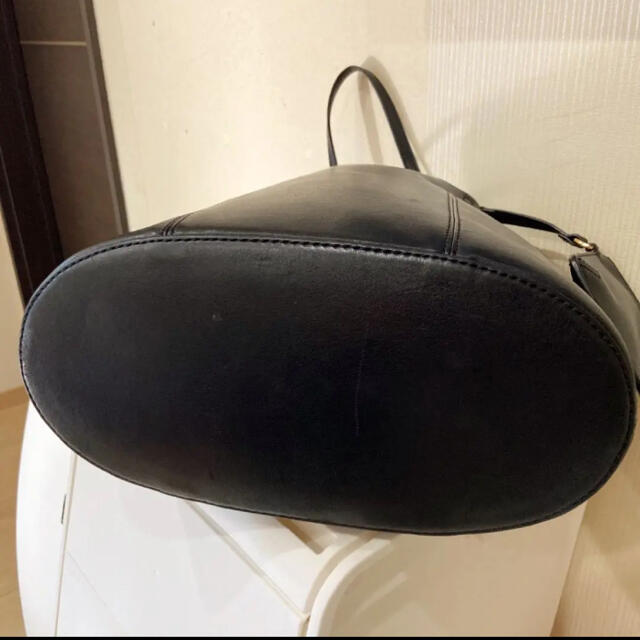 Tory Burch(トリーバーチ)の激美品トリーバーチトートバッグ　ポーチ付き レディースのバッグ(トートバッグ)の商品写真