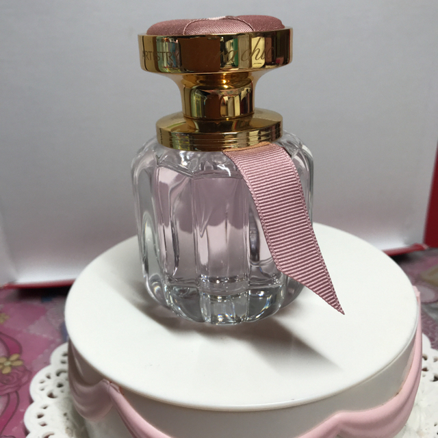Amway(アムウェイ)のアーティストリー　アムウェイ　香水 コスメ/美容の香水(香水(女性用))の商品写真