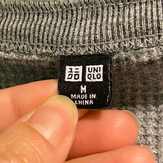 UNIQLO(ユニクロ)のmugi0721様専用　ユニクロ　ワッフル　ヘンリーネックT メンズのトップス(ニット/セーター)の商品写真