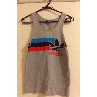 アディダス(adidas)のadidas ノースリーブ(Tシャツ/カットソー(半袖/袖なし))