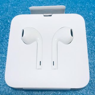 アップル(Apple)の☆【新品 未使用】iPhone 純正品 イヤホン EarPods アップル(ヘッドフォン/イヤフォン)