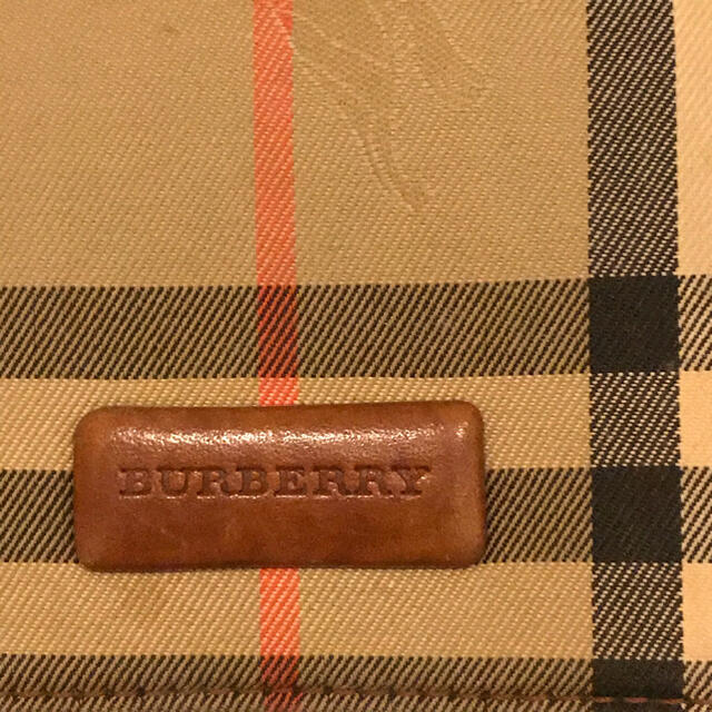 BURBERRY(バーバリー)のBURBERRY ショルダーバック　美品 レディースのバッグ(ショルダーバッグ)の商品写真