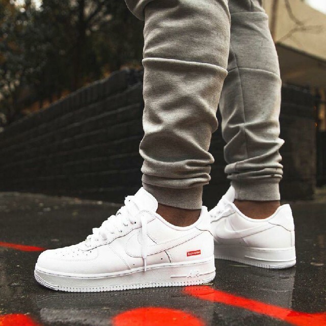 Supreme Nike Air Force 1 Low 9