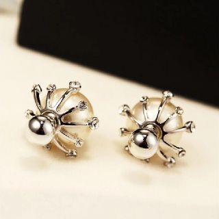 ザラ(ZARA)のビッグパール☆ピアス(ピアス)