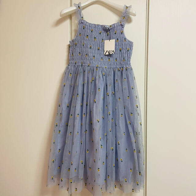 ZARA(ザラ)のZARA チュール ワンピース　ひまわり キッズ/ベビー/マタニティのキッズ服女の子用(90cm~)(ワンピース)の商品写真