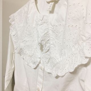 ザラ(ZARA)の★今期新品 完売品 H&M エイチアンドエム コットンレース襟付きブラウス(シャツ/ブラウス(長袖/七分))