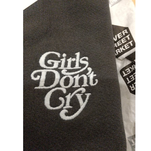 GDC(ジーディーシー)のGirls Don't Cry   ガールズドントクライ クルーネック メンズのトップス(スウェット)の商品写真