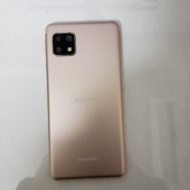 aquos sense4 ライトカッパー ケース付き 1