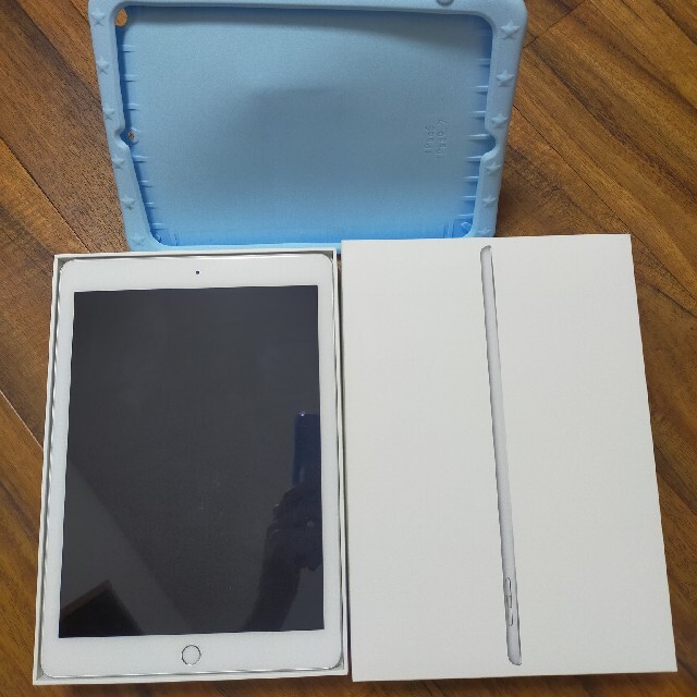 美品iPad第6世代wifiモデル32gbスマホ/家電/カメラ