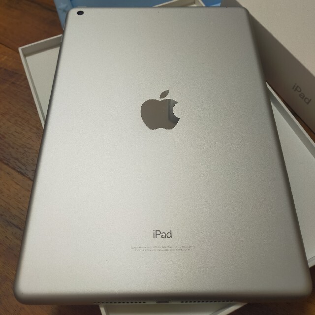 美品iPad第6世代wifiモデル32gb 3