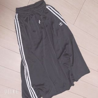 アディダス(adidas)のadidas　ロングスカート(ロングスカート)