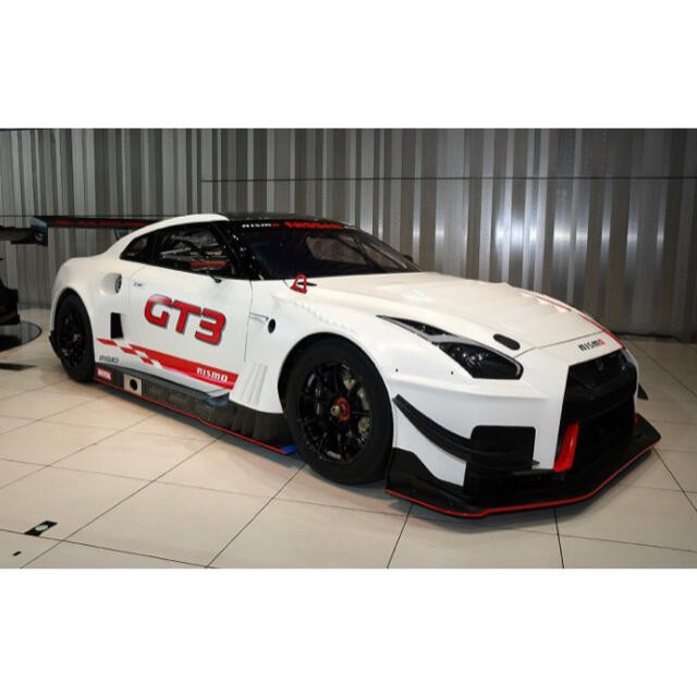 日産(ニッサン)のマジョレット 日産　GT-R ニスモ　GT3 エンタメ/ホビーのおもちゃ/ぬいぐるみ(ミニカー)の商品写真