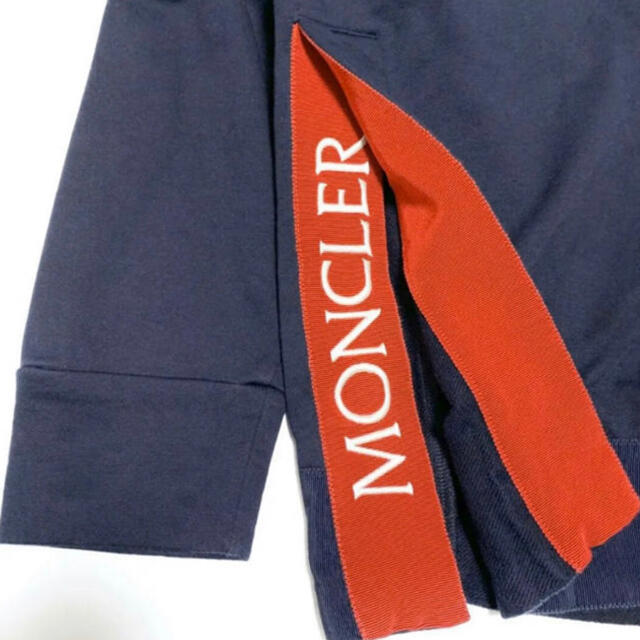 MONCLER(モンクレール)のモンクレール　スウェット　トレーナー メンズのトップス(スウェット)の商品写真