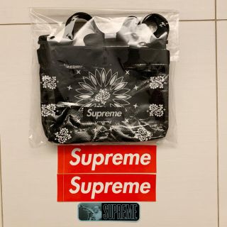 シュプリーム(Supreme)のSupreme  新品未使用　バンダナショルダーバッグ(ショルダーバッグ)