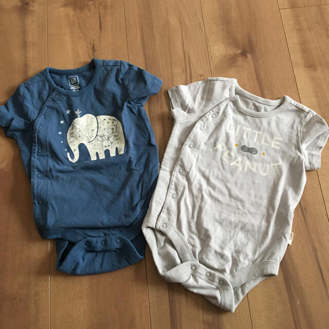 babyGAP(ベビーギャップ)の【新品です！】babyGAP ロンパース2枚セット キッズ/ベビー/マタニティのベビー服(~85cm)(ロンパース)の商品写真