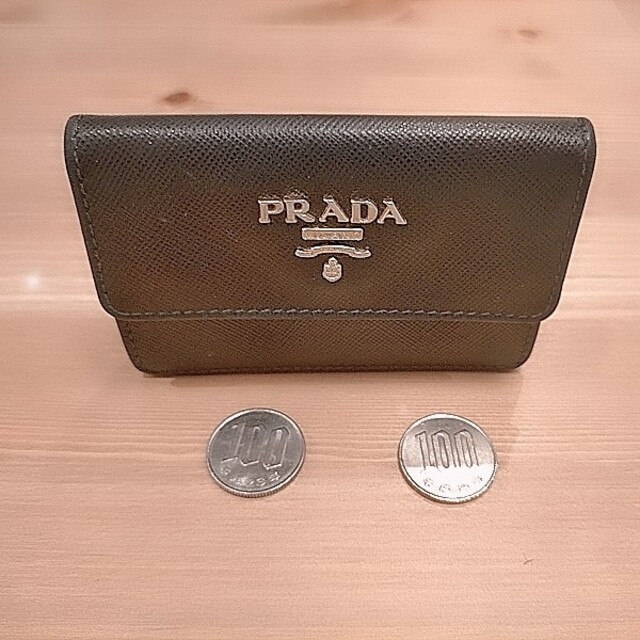 PRADA(プラダ)のPRADAカードケース レディースのファッション小物(パスケース/IDカードホルダー)の商品写真