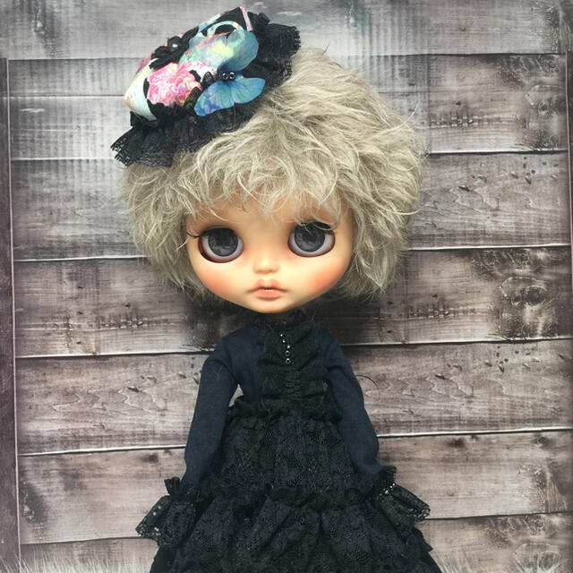 blythe _w-280グレージュ✨トスカナラムフルスキンウィッグ