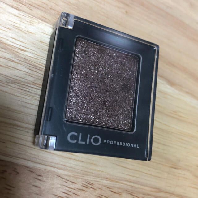 3ce(スリーシーイー)の韓国コスメ　クリオ　CLIO  P27 濃いブラウン コスメ/美容のベースメイク/化粧品(アイシャドウ)の商品写真