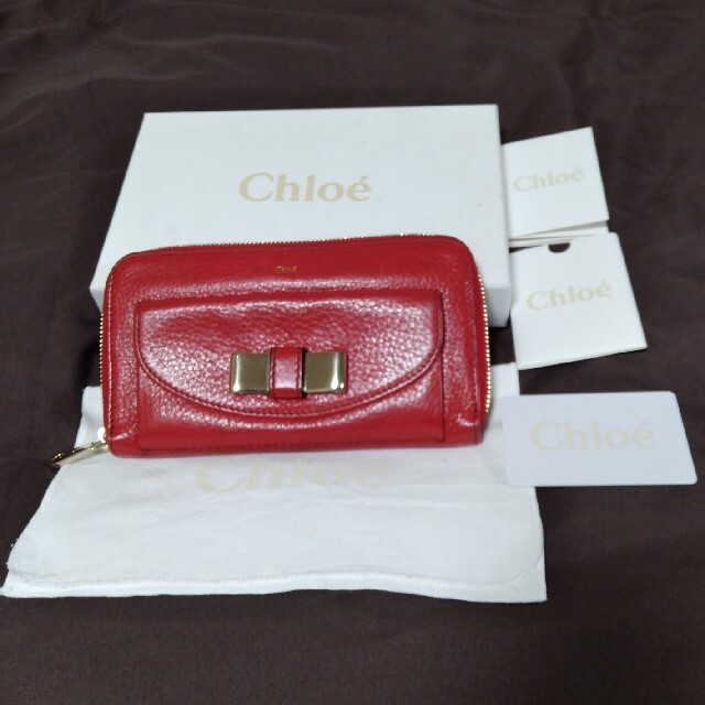 Chloe(クロエ)の（お値下げ）（美品）クロエラウンドファスナー  リリィ長財布レッド色 レディースのファッション小物(財布)の商品写真