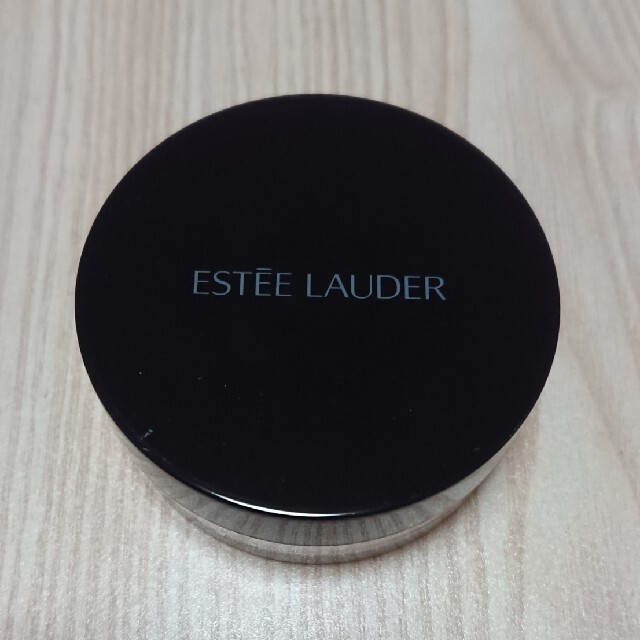 Estee Lauder(エスティローダー)のエスティローダー ルースパウダー コスメ/美容のベースメイク/化粧品(フェイスパウダー)の商品写真