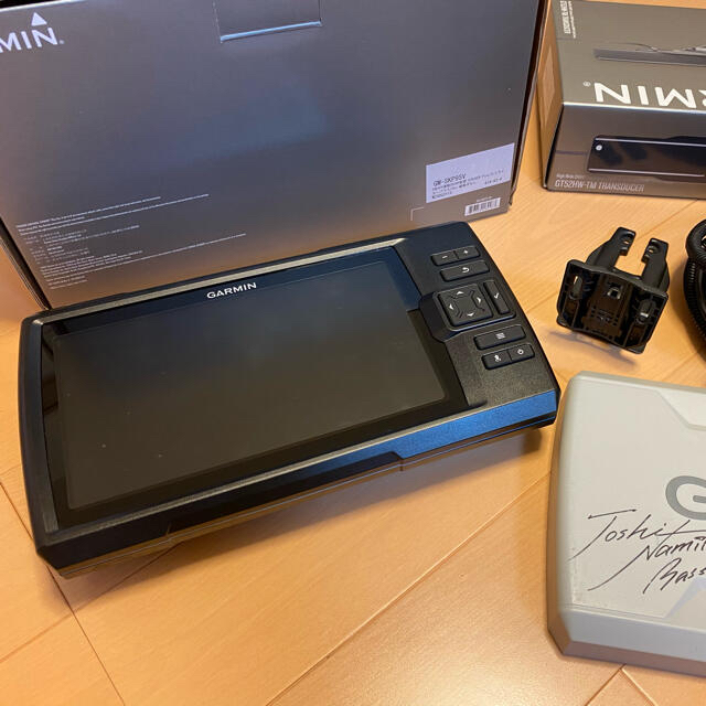 GARMIN(ガーミン)のGARMIN 魚探（ストライカーplus9sv）中古品　けん様専用 スポーツ/アウトドアのフィッシング(その他)の商品写真