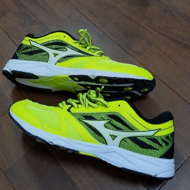 MIZUNO(ミズノ)のミズノ　24,5ｃｍ キッズ/ベビー/マタニティのキッズ靴/シューズ(15cm~)(スニーカー)の商品写真