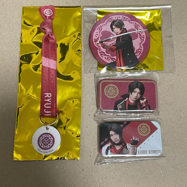 Dmm あやぽん様専用 ミュージカル 刀剣乱舞 加州清光 佐藤流司 グッズセットの通販 By あゆみん S Shop ディーエムエムならラクマ Dmm あやぽん様専用 ミュージカル 刀剣乱舞 加州清光 佐藤流司 グッズセットの通販 By あゆみん S Shop ディーエムエムならラクマ