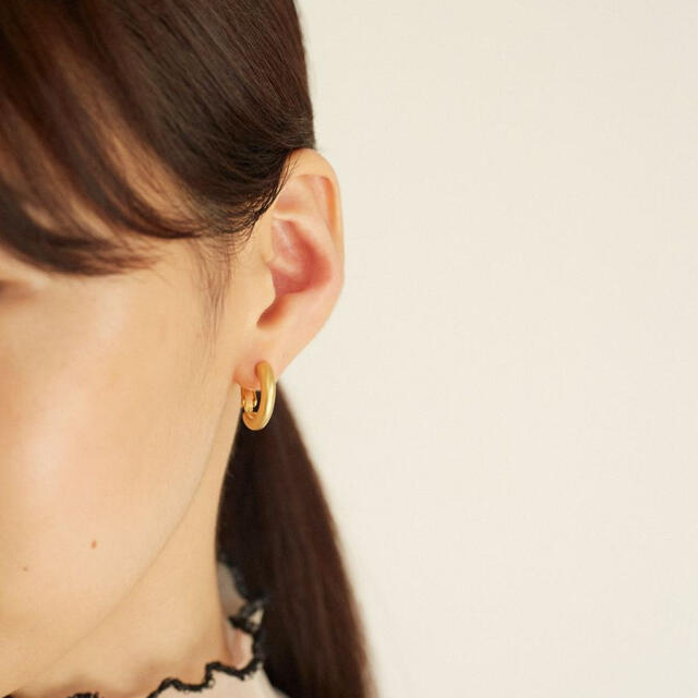 Gray(グライ)の【なつみ様専用】gray CLARA MATT GOLD (EARRING) レディースのアクセサリー(イヤリング)の商品写真