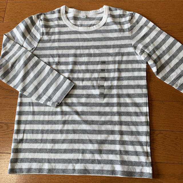 MUJI (無印良品)(ムジルシリョウヒン)の新品　無印良品　しましま長袖tシャツ　120 ボーダー Tシャツ キッズ/ベビー/マタニティのキッズ服男の子用(90cm~)(Tシャツ/カットソー)の商品写真