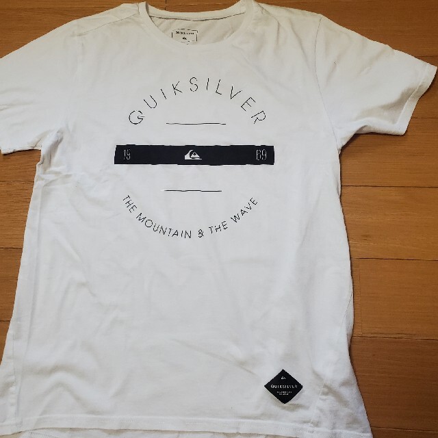 QUIKSILVER(クイックシルバー)の値下げしました‼️QUIKSILVER Tシャツ サイズM メンズのトップス(Tシャツ/カットソー(半袖/袖なし))の商品写真