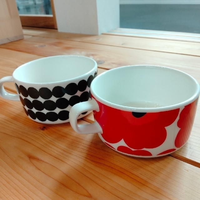 marimekko(マリメッコ)のマリメッコ　ウニッコ　スープカップ２個セット インテリア/住まい/日用品のキッチン/食器(グラス/カップ)の商品写真