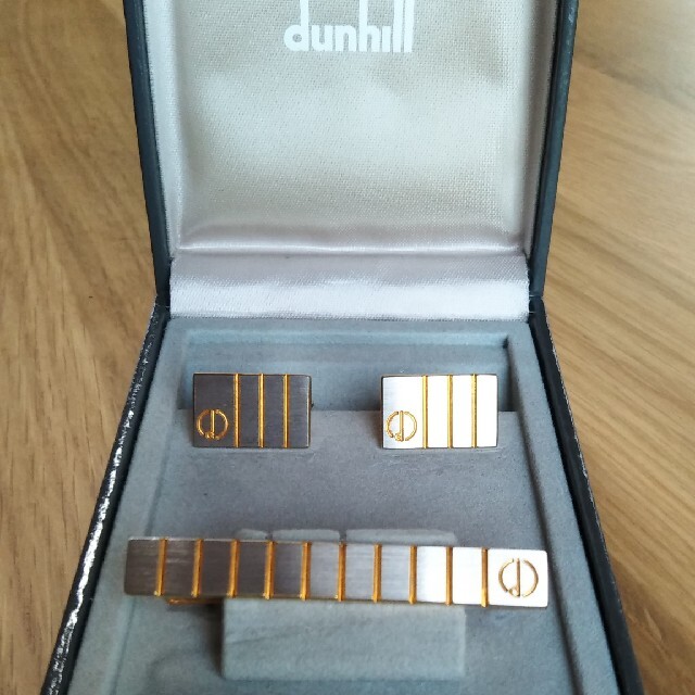 Dunhill(ダンヒル)のdunhill　ネクタイピン　カフスボタンセット メンズのファッション小物(ネクタイピン)の商品写真