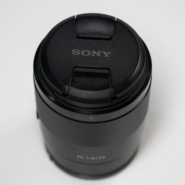 SONY(ソニー)の【daさま専用】SONY FE 35mm F1.8 SEL35F18F スマホ/家電/カメラのカメラ(レンズ(単焦点))の商品写真