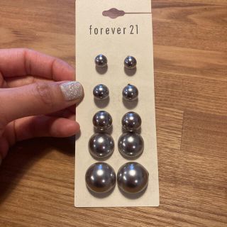 フォーエバートゥエンティーワン(FOREVER 21)のフォーエバー21のピアスセット(ピアス)