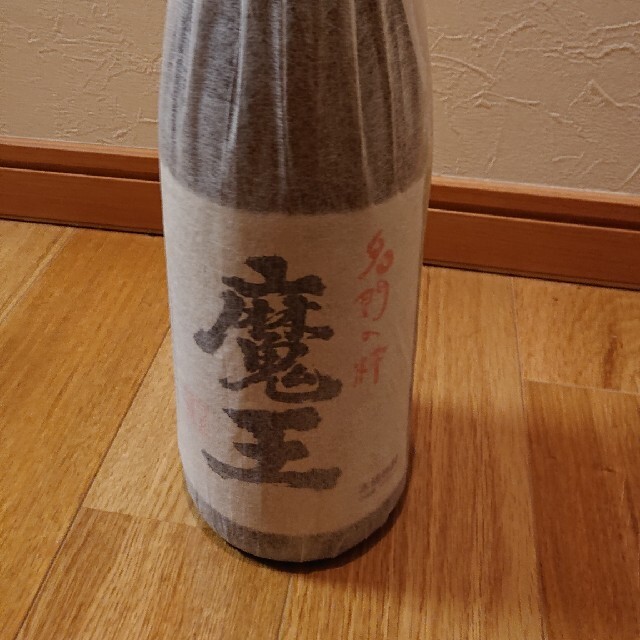 魔王 1800ml 食品/飲料/酒の酒(焼酎)の商品写真