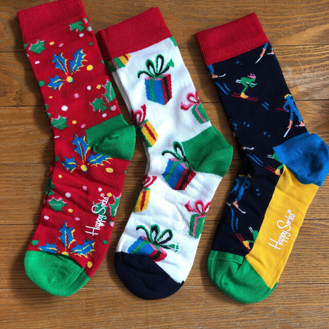 NAIGAI(ナイガイ)のHappy socks HAPPY HOLIDAYS! レディース　3足 レディースのレッグウェア(ソックス)の商品写真