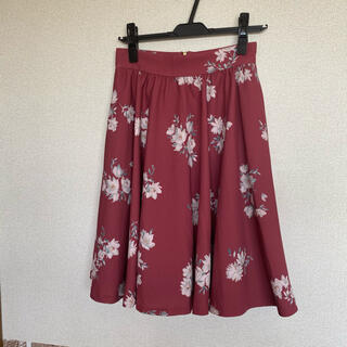 トランテアンソンドゥモード(31 Sons de mode)の花柄スカート　ピンク(ひざ丈スカート)