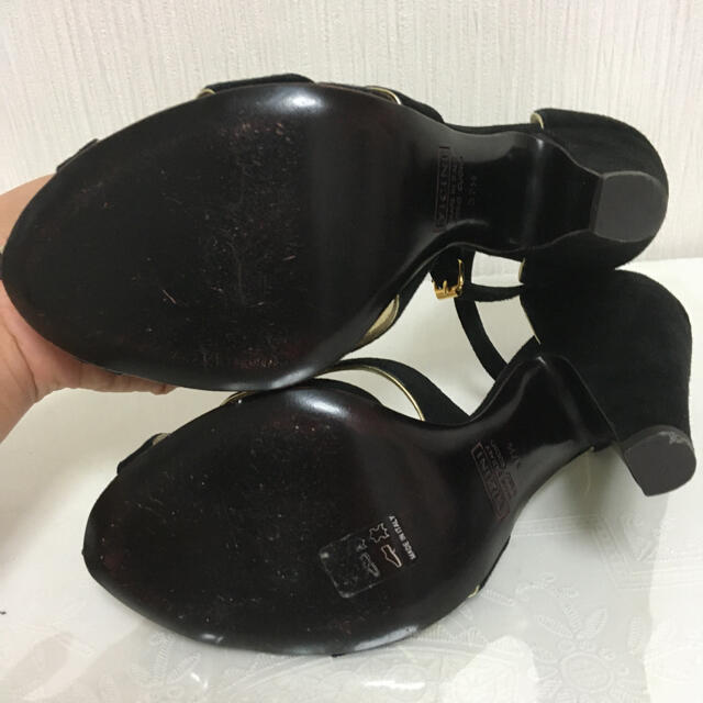 VICINI(ヴィチーニ)の値下げ　VICINI パンプス　37.5 レディースの靴/シューズ(ハイヒール/パンプス)の商品写真